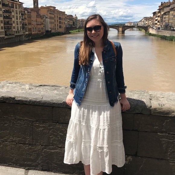 Meet your Posher, Arielle - Picture 4 of 8